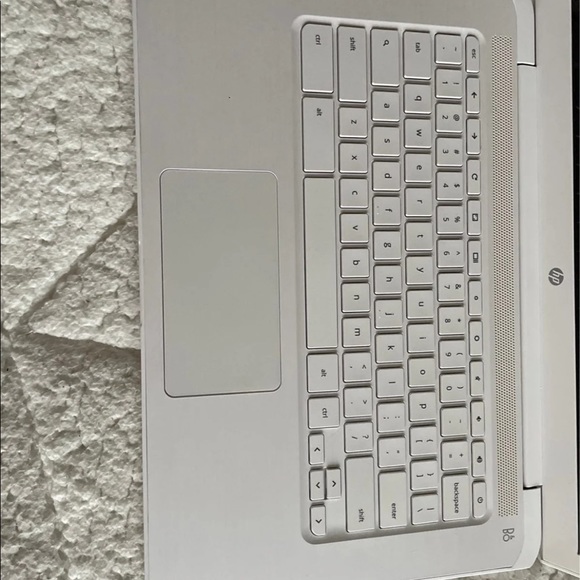 White HP Chromebook